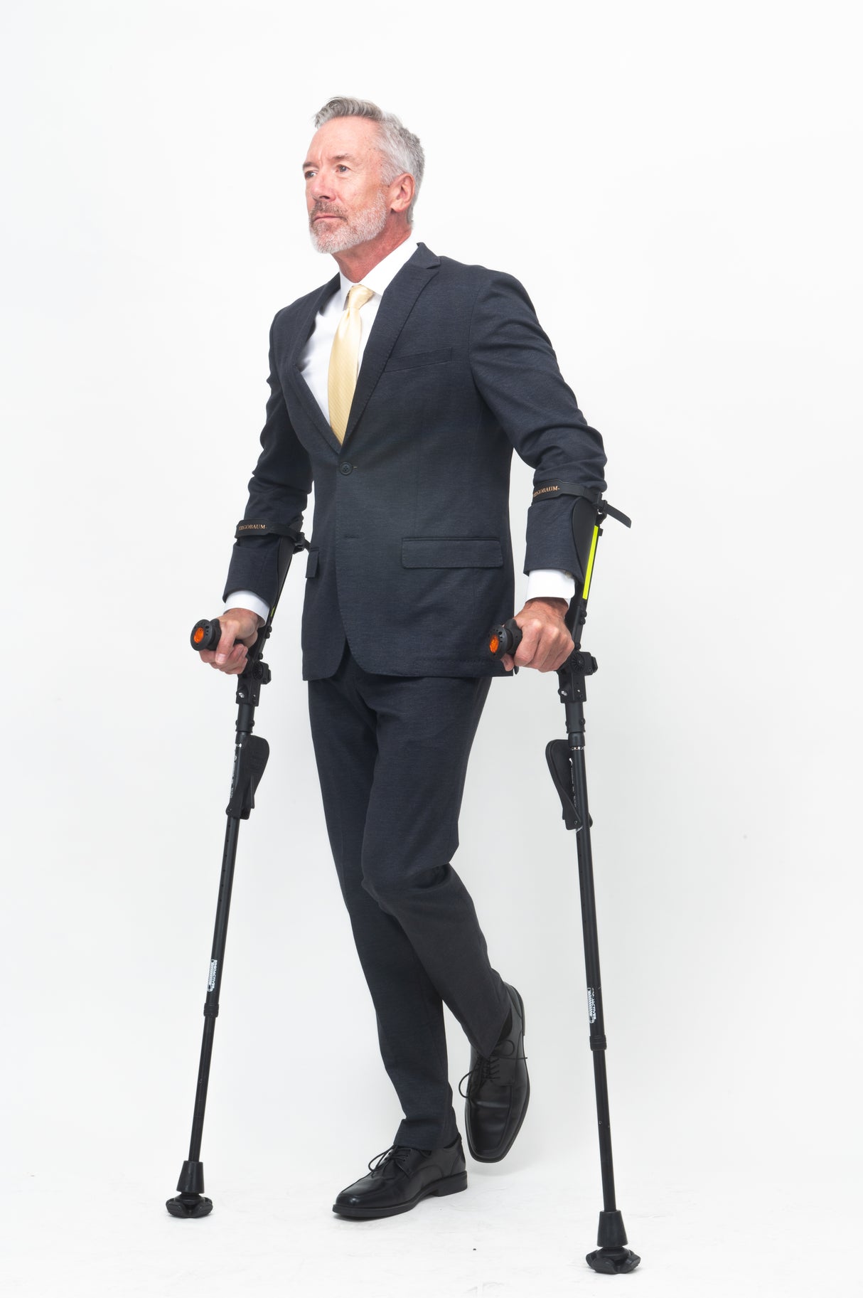 7G Ergobaum Adult Forearm Crutches